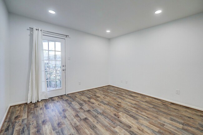 Photo - 11201 Lynbrook Dr Unit 3818