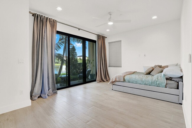 Photo - 12711 Machiavelli Way