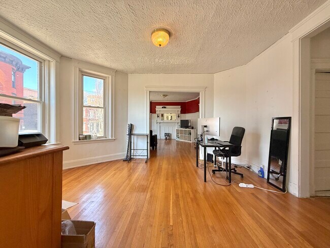 Photo - 1908 Beacon St Unit 2