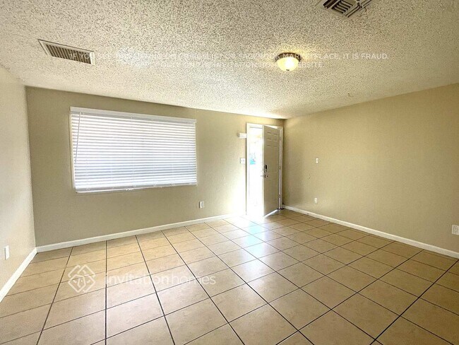 Photo - 5540 W Berkeley Rd