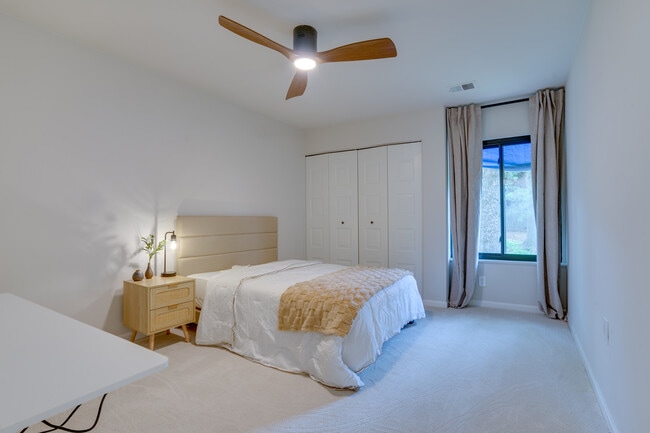 Building Photo - 7917 Schuyler Ct Unit UL 3