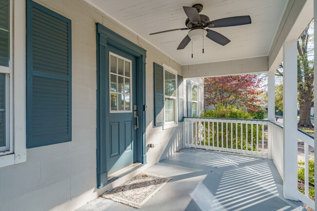 Photo - 68 Cedar Knoll