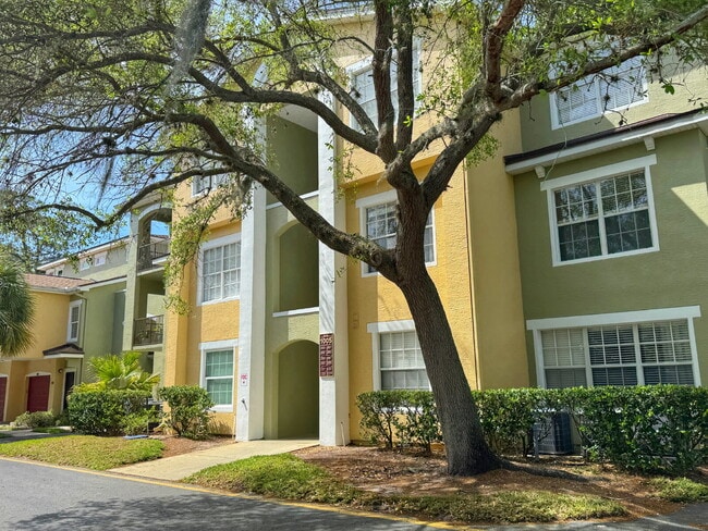 Photo - 2 BR / 2 BA Las Palmas Condo!