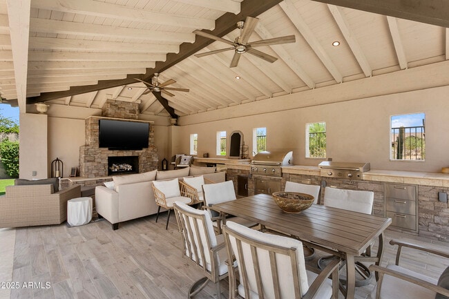 Photo - 5803 E Parnell Dr