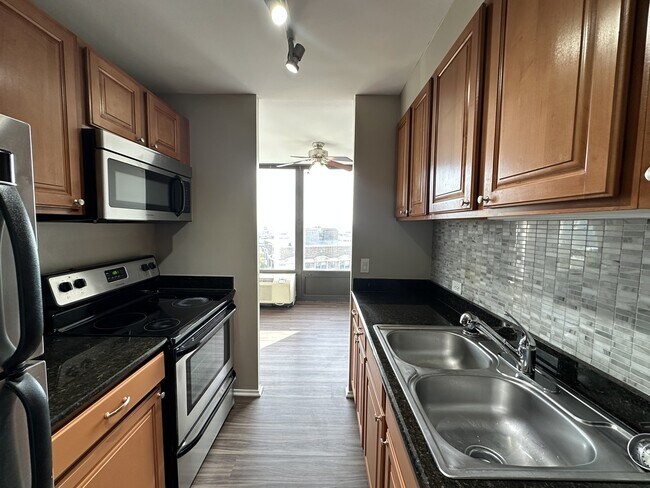 Photo - 4334 N Hazel St Unit 1021