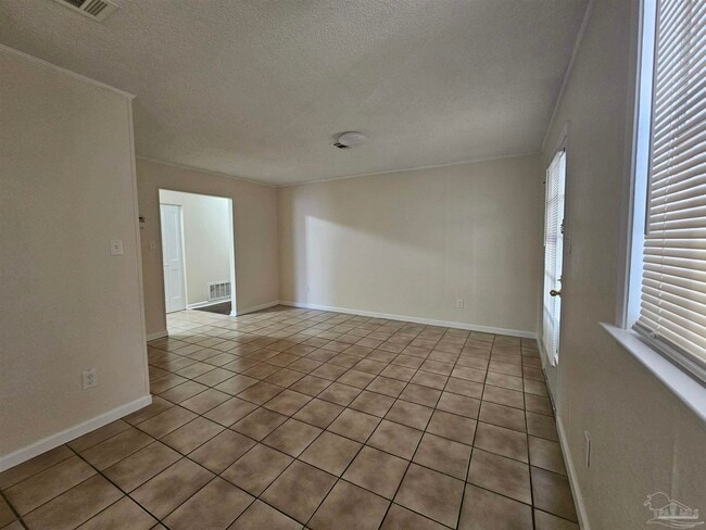 Photo - 5604 Scotland Terrace