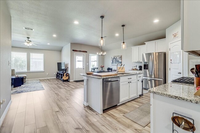 Photo - 7213 Adler Dr