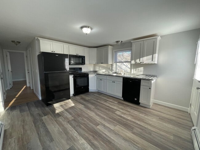 Photo - 3 Superior Dr