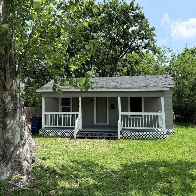 Building Photo - 516 Hurst Pl