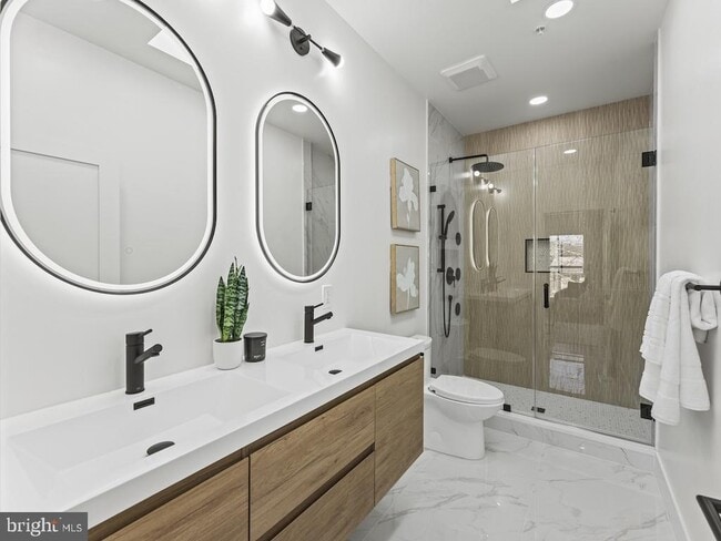 Photo - 4320 7th St NW Unit 2