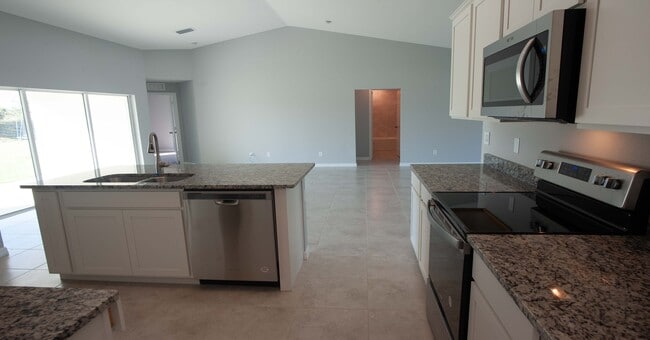 Photo - 1222 NE 10th St