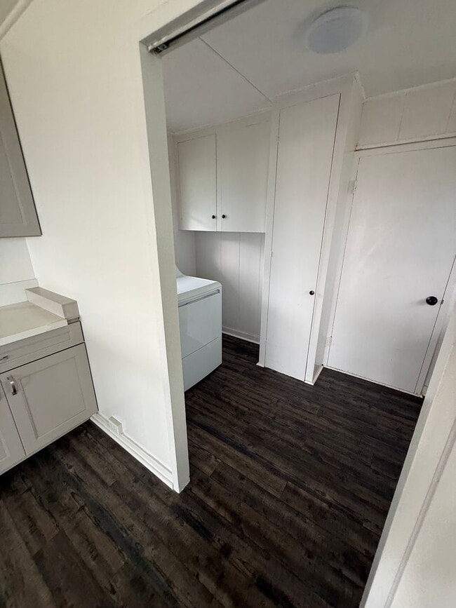 Photo - For Rent – 2BR / 1BA Home with Stunning Kahala Mountain View