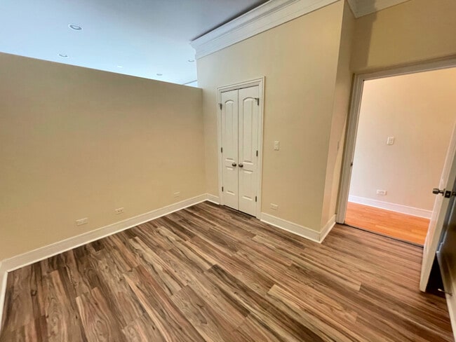 Photo - 4518 N Kedzie Ave