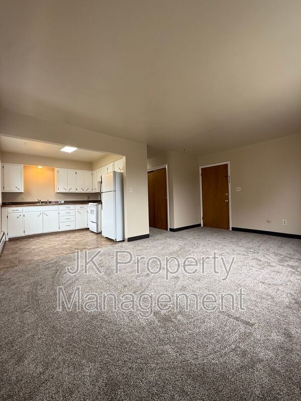 Photo - 2100 4th St NE Unit #2