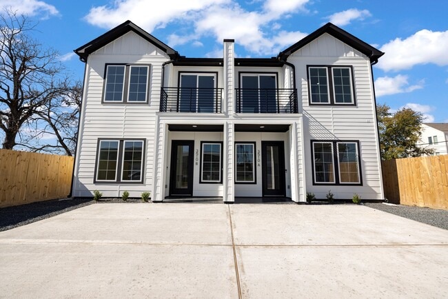 Building Photo - 3510 Adair St