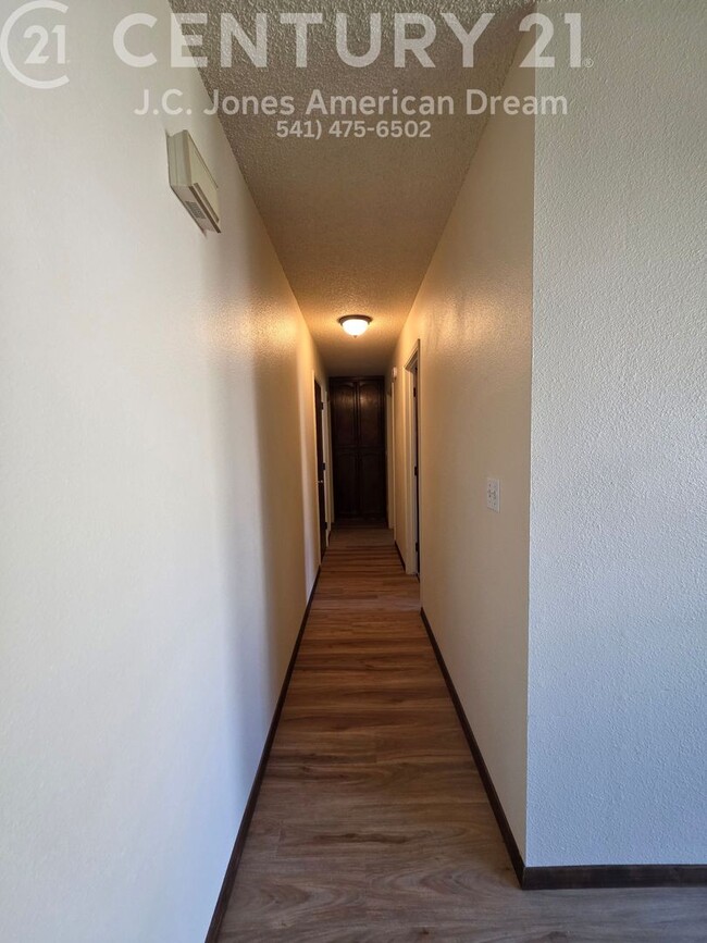 Photo - DR150.01 Unit A