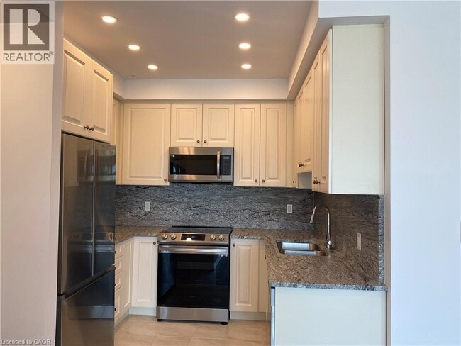 Photo - 5 Hamilton St N Unité 211