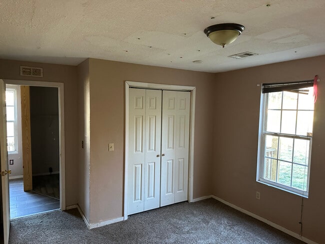 Photo - 618 Israel Rd