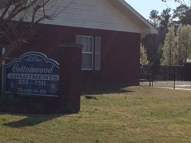 Cottonwood Apartments