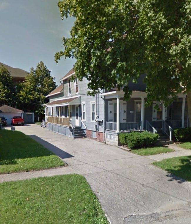 Photo - 819 49th St Unit 4