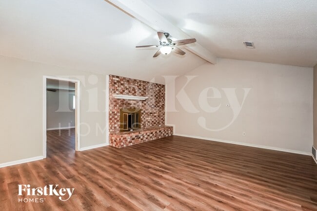 Photo - 2100 Cedar Ct