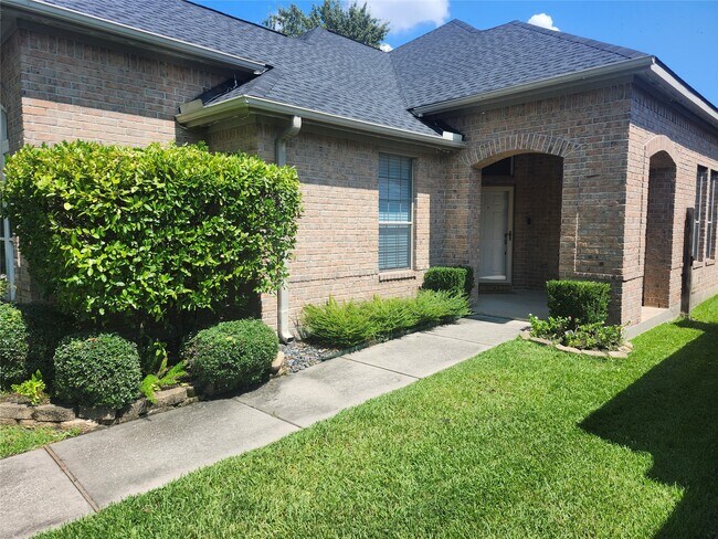 Photo - 28510 Rustic Pines Ct