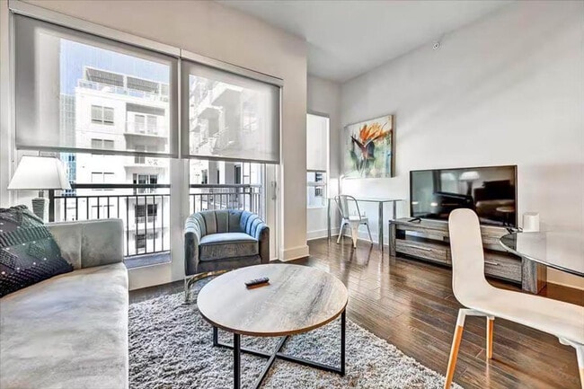 Photo - 782 Peachtree St NE Unit ID1039842P