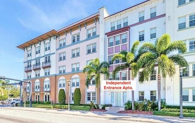 Building Photo - 533 NE 3rd Ave Unit 120