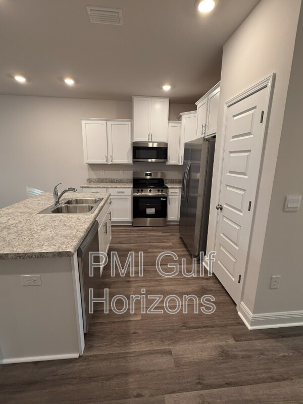 Photo - 1306 Leeway Dr