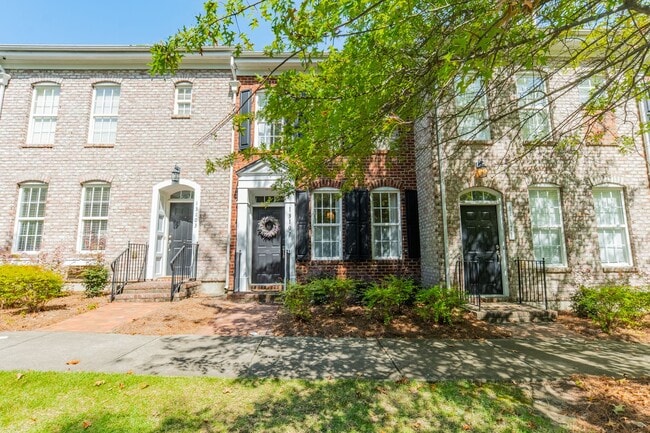 Photo - UPGRADES! Two Bedroom Townhouse - Six Mont...
