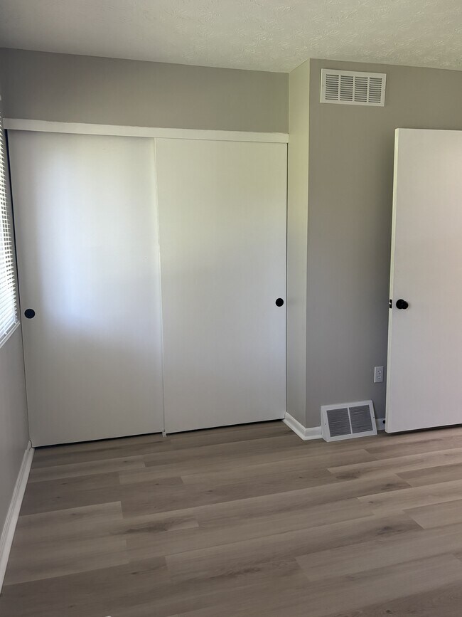 Dormitorio principal renovado