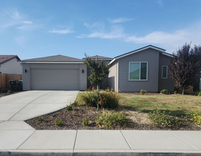 Your new home is here! Enjoy the charm of ... - Your new home is here! Enjoy the charm of ...