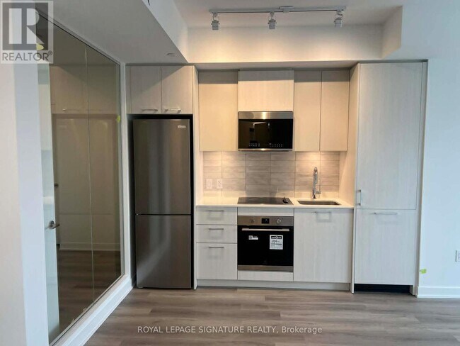 Photo - 10 Oak St Unit 2007