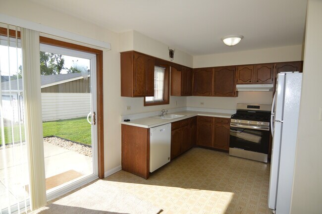 372 S Eastern Ave