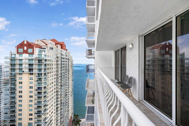 Photo - 1200 Brickell Bay Dr Apartment Unit FL35-ID1022195P