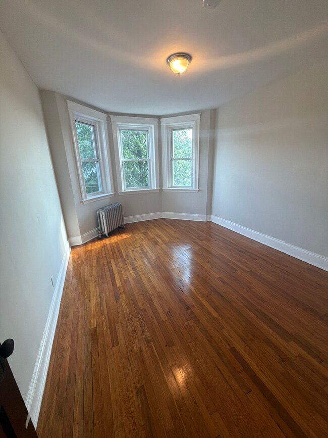 Unit #11 - 1193 Commonwealth Ave