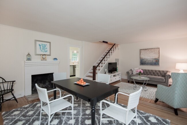 Photo - 40 Meadow Way