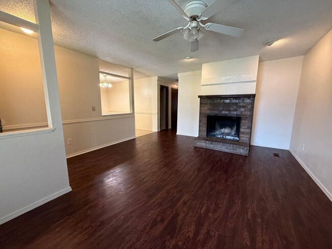 Photo - A 3 bed, 2 bath Duplex in Broken Arrow