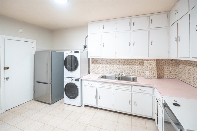 Photo - 20 Breed St Unit #1