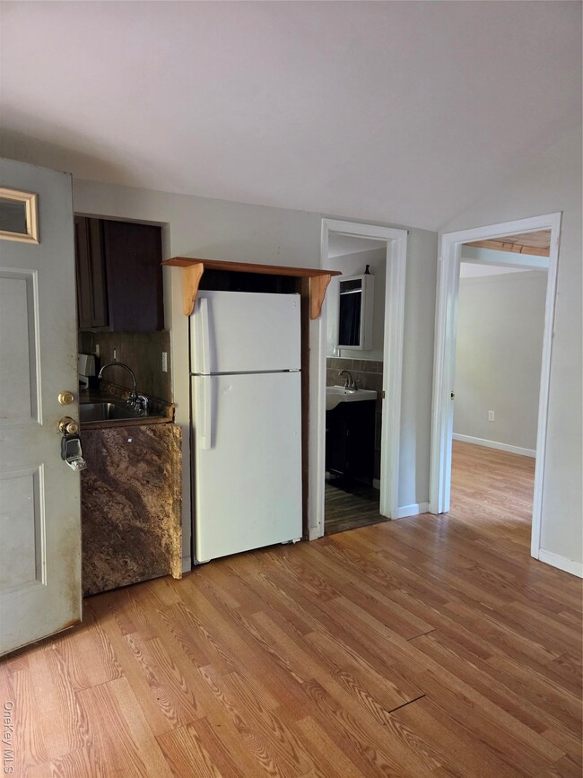 Photo - 25 Emerald Trail