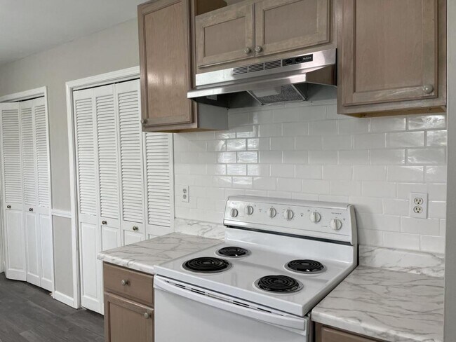 Photo - 2000 Patterson Ct