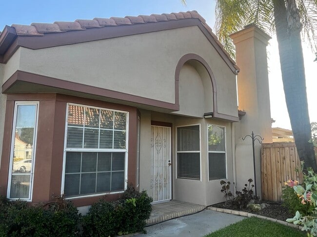 Photo - 28098 Lemonwood Dr