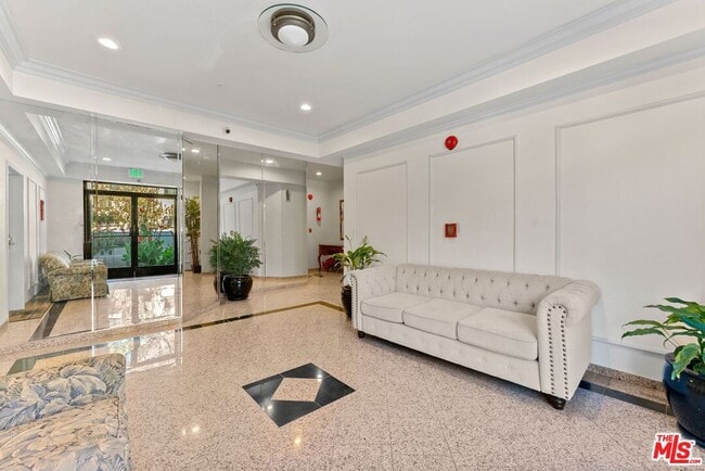 Photo - 8558 Chalmers Dr Unidad 201