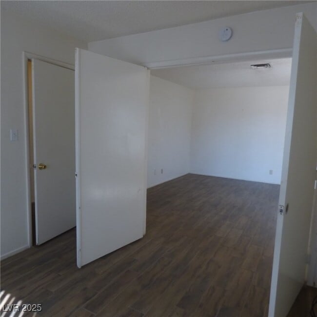 Photo - 7066 Forest Vista St