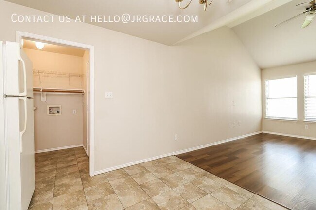 Photo - 136 Stewart Bend Ct