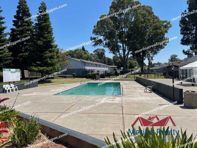 Photo - Community Pool, Clubhouse & Picnic Area! Townhouse 2 Bedroom 1.5 Bath
