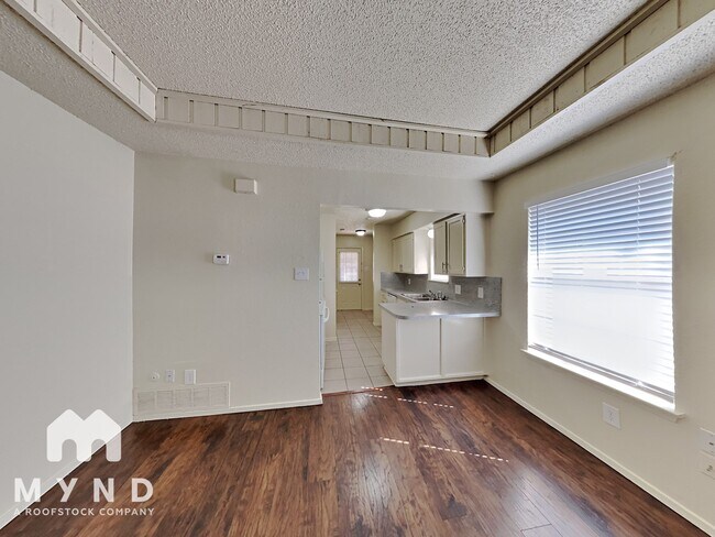 Photo - 1809 McQueary St House