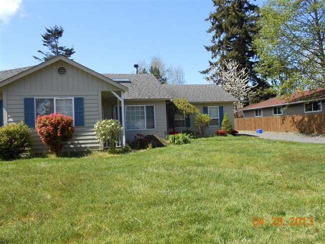 Charming No-Stairs Rambler – Move-In Ready... - Charming No-Stairs Rambler – Move-In Ready... House