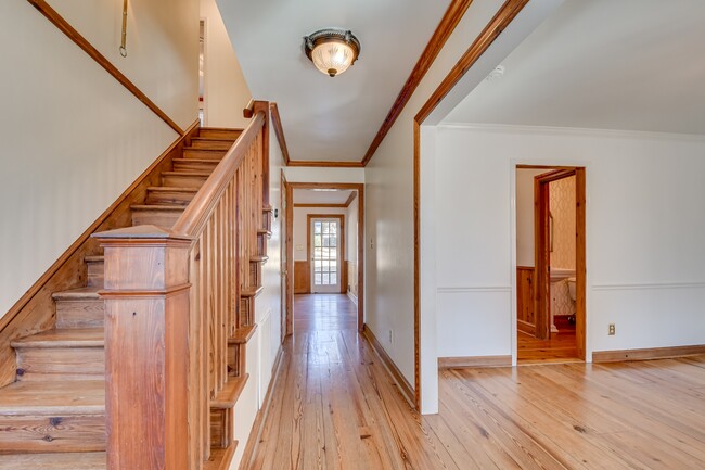 Photo - 311 Habersham Rd