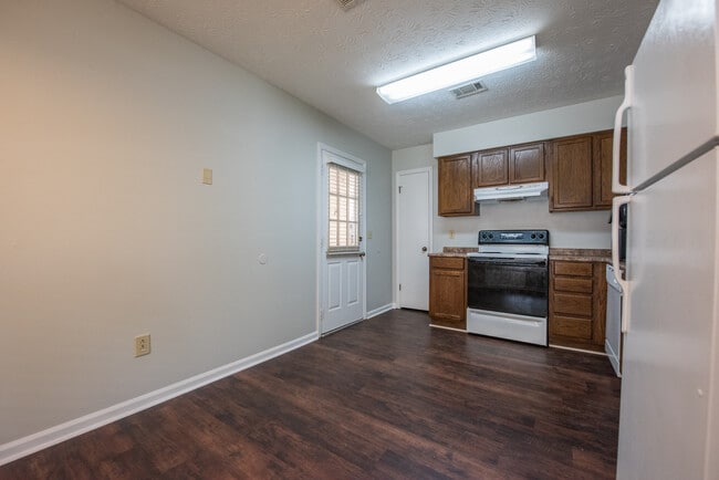 Photo - 846 Choctaw Ave